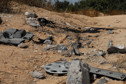 Car_destroyed_by_katyusha