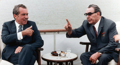 Brezhnev_and_nixon