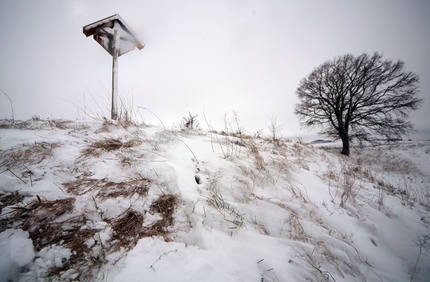 Crossinwinterjohannes_simongetty