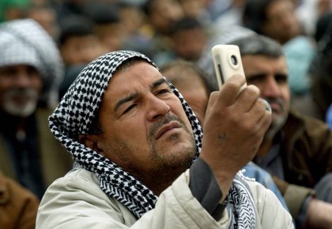 Cellphonewissamalokailiafpgetty