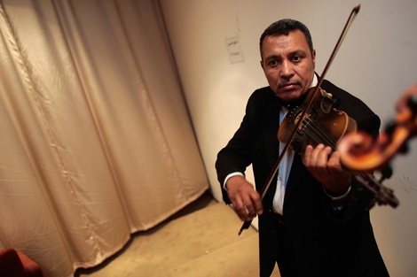 Violinchrishondrosgetty