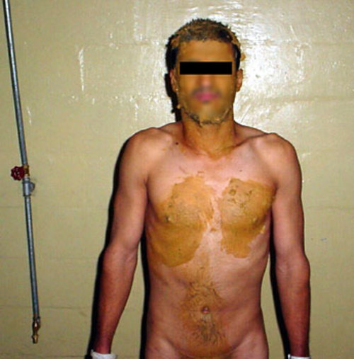 Abu_ghraib_feces_06a