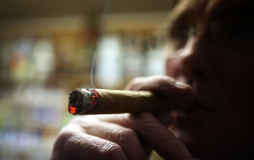 Smokingchristopherfurlonggetty3