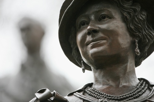 Queenmumdankitwoodgetty