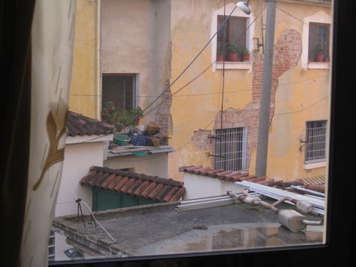 Albania-tirana-524pm