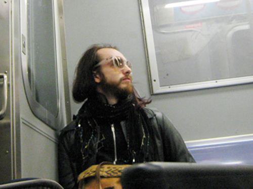 37jsqloFrlqq5tj26aeeQbI0o1_r1_500