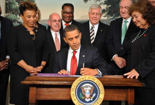 OBAMAHIVJewelSamad:Getty