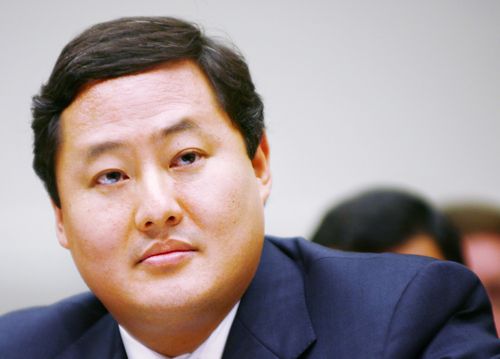 JOHNYOOMelissaGolden:Getty