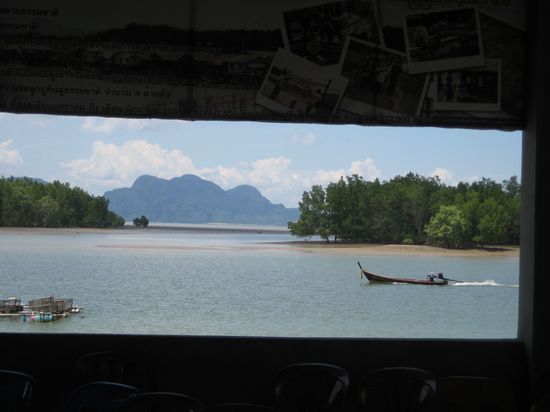 Bang-pat-village-thailand-1230pm