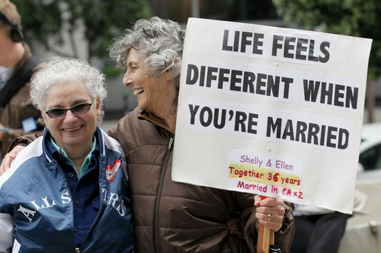 PROP8LESBIANJustinSullivan:Getty