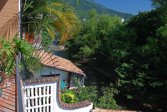 Puerto-vallarta-mexico-1030 am