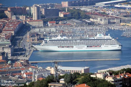 Crystal serenity trieste