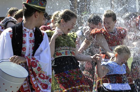 GT-HUNGARY-SOAKED-110422