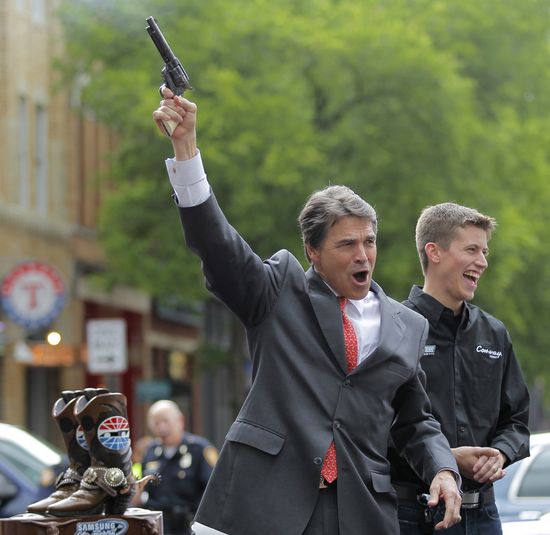 GT_RICK-PERRY-GUN-110520