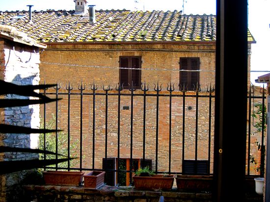 San Gimignano-Italy-10 am 