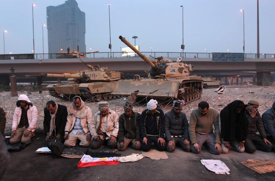 GT_TAHRIRPRAYER_110909