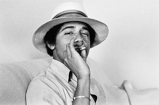 Barack_obama_smoking_weed_picture.0.0.0x0.611x404_i9mo