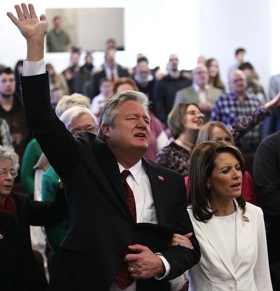 GT_MARCUS-PRAYING_120102