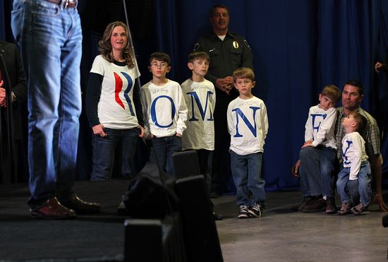 GT_ROMNEYFAMILY_120206