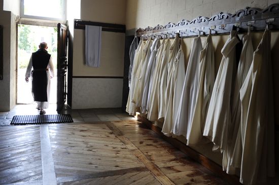 GT_MONK_120311 GT_MONK_120311