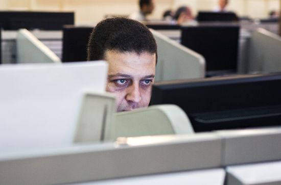 GT_FACE-COMPUTER_120402