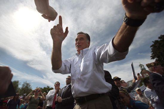 GT_ROMNEYSHAKINGHANDSNH_20120905