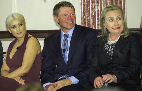 GT_CLINTON-HUNGER_121003 GT_CLINTON-HUNGER_121003