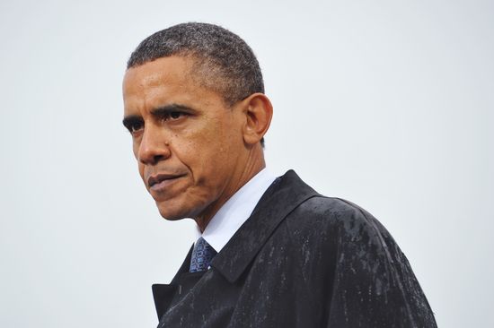 BT_OBAMA-RAIN_121005