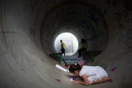 GT_ISRAELIBOMBSHELTER_20121119.jpg GT ISRAELIBOMBSHELTER 20121119