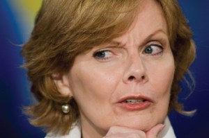 noonan-loses-it-thumb