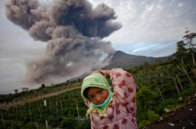 Villagers Panic As Mount Sinabung's Volcanic Ash Reaches Their Homes