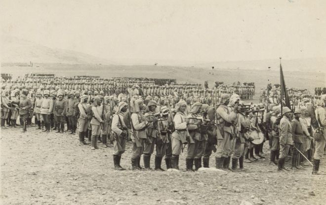 1024px-Muster_on_the_Plain_of_Esdraelon_1914
