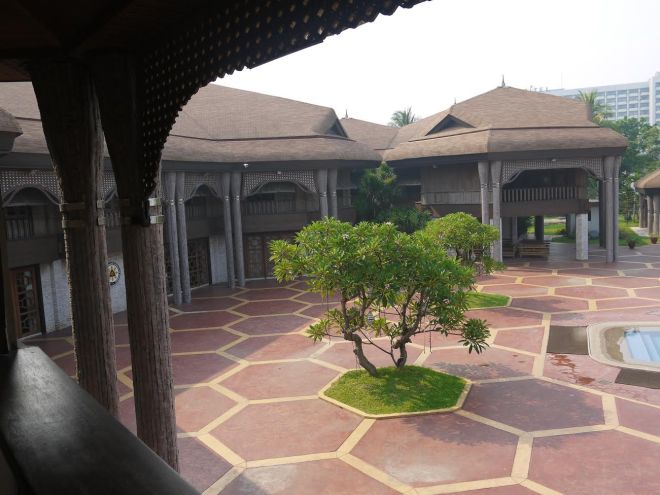 Manila-Philippines-9am