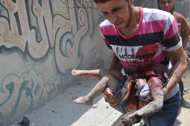 Shujaya neighborhood of Gaza full of dead bodies