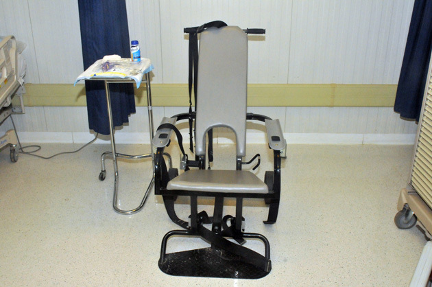 gitmo-feeding-chair630