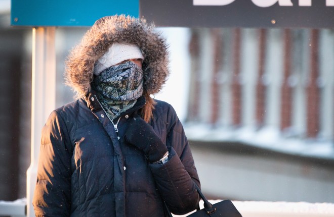 Temperatures Drop Near Zero Degrees In Chicago